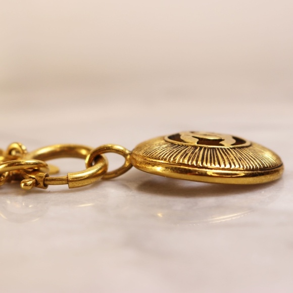 Chanel CC Logo Pendant Necklace with Spring Ring Clasp and Oval Cartouche ID Tag - Picture 6 of 16